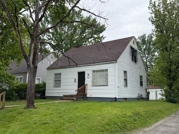 2618 Hiawatha Street , Columbus, OH 43211