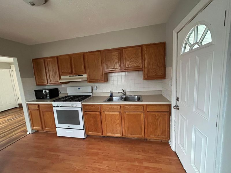 2618 Hiawatha Street , Columbus, OH 43211 Photo 3