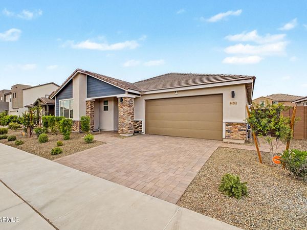 14761 W EL CORTEZ Place, Surprise, AZ 85387