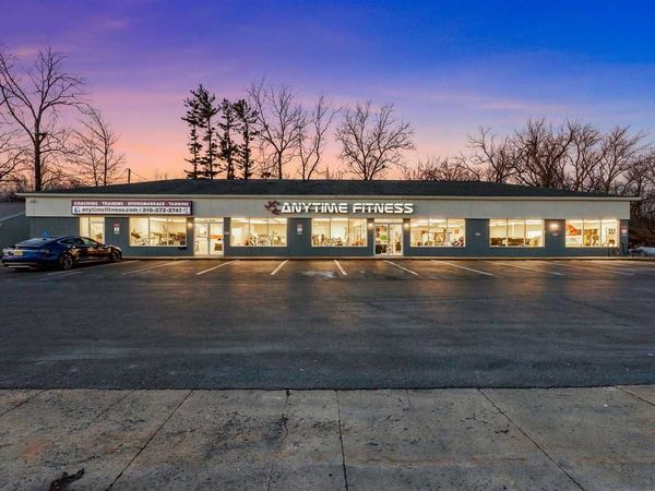 501 7th AVE, Marion, IA 52302