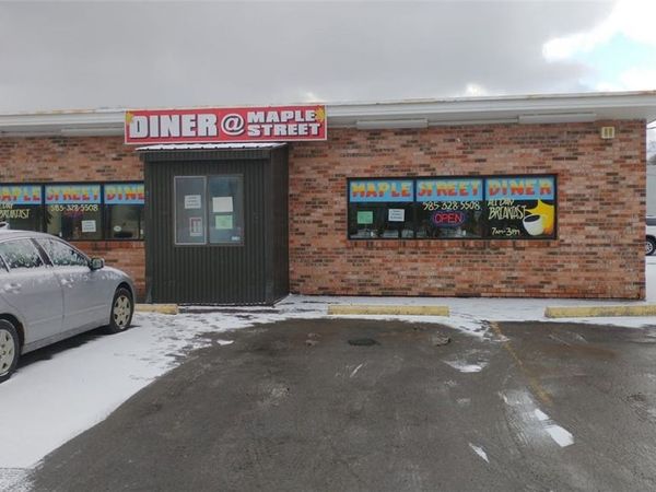 993 Maple Street , Rochester, NY 14611