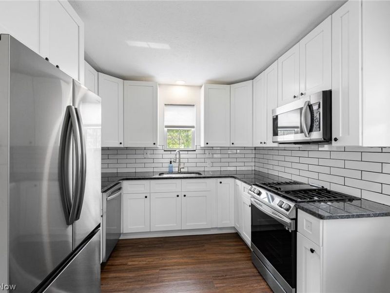 1405 S Medina Line Road, Wadsworth, OH 44281 Photo 7