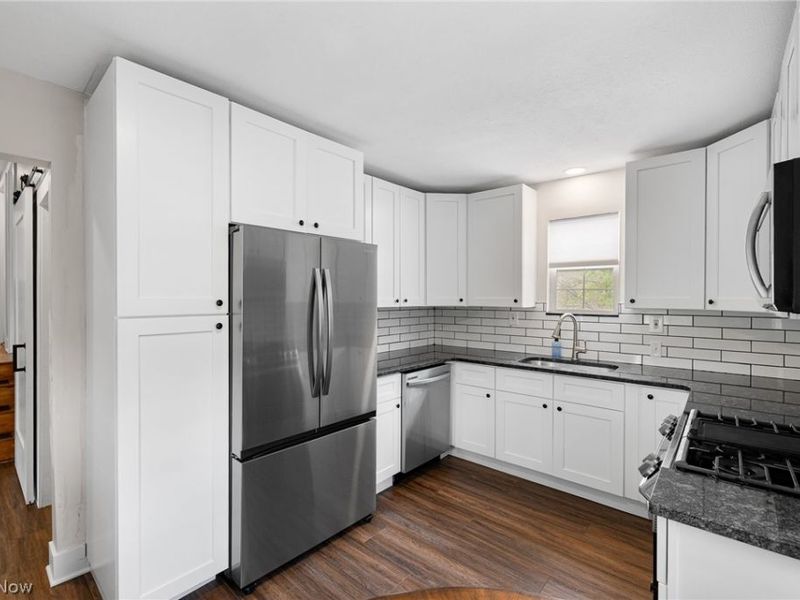 1405 S Medina Line Road, Wadsworth, OH 44281 Photo 8