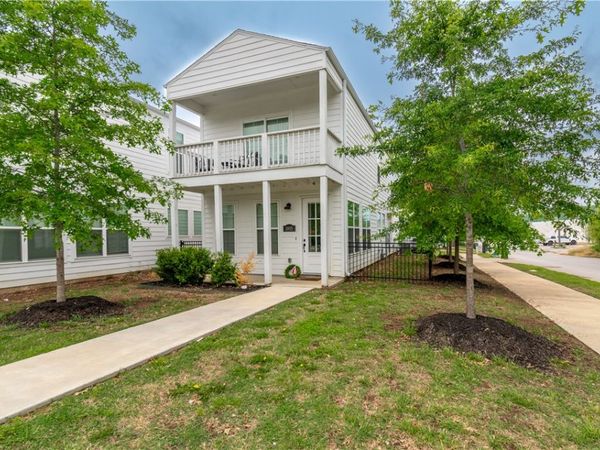 1005 S Hollywood Avenue , Fayetteville, AR 72701