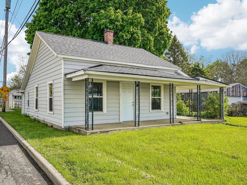 824 W Columbus Avenue , Bellefontaine, OH 43311 Photo 3