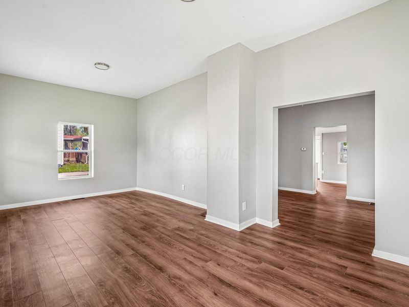 824 W Columbus Avenue , Bellefontaine, OH 43311 Photo 9