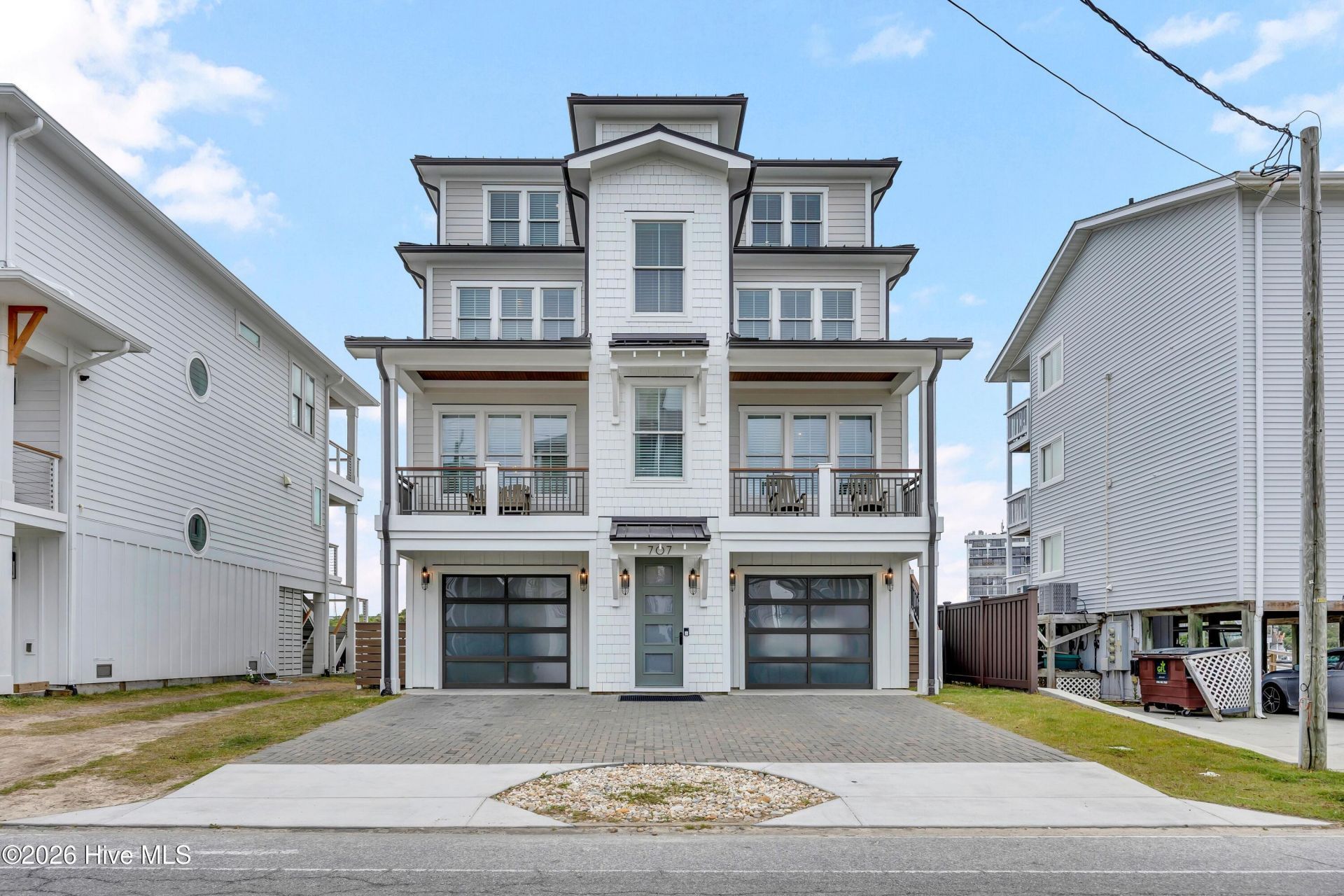 707 Canal Drive, Carolina Beach, NC 28428 Main Photo