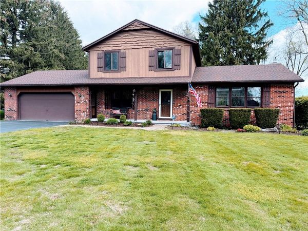 6 High Point Drive , Spencerport, NY 14559
