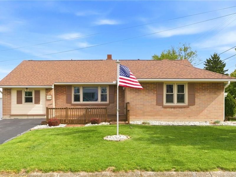 219 Knollwood Drive, Verona, OH 45378 Photo 1