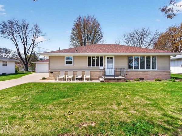 2101 WELHOUSE DRIVE, Kaukauna, WI 54130