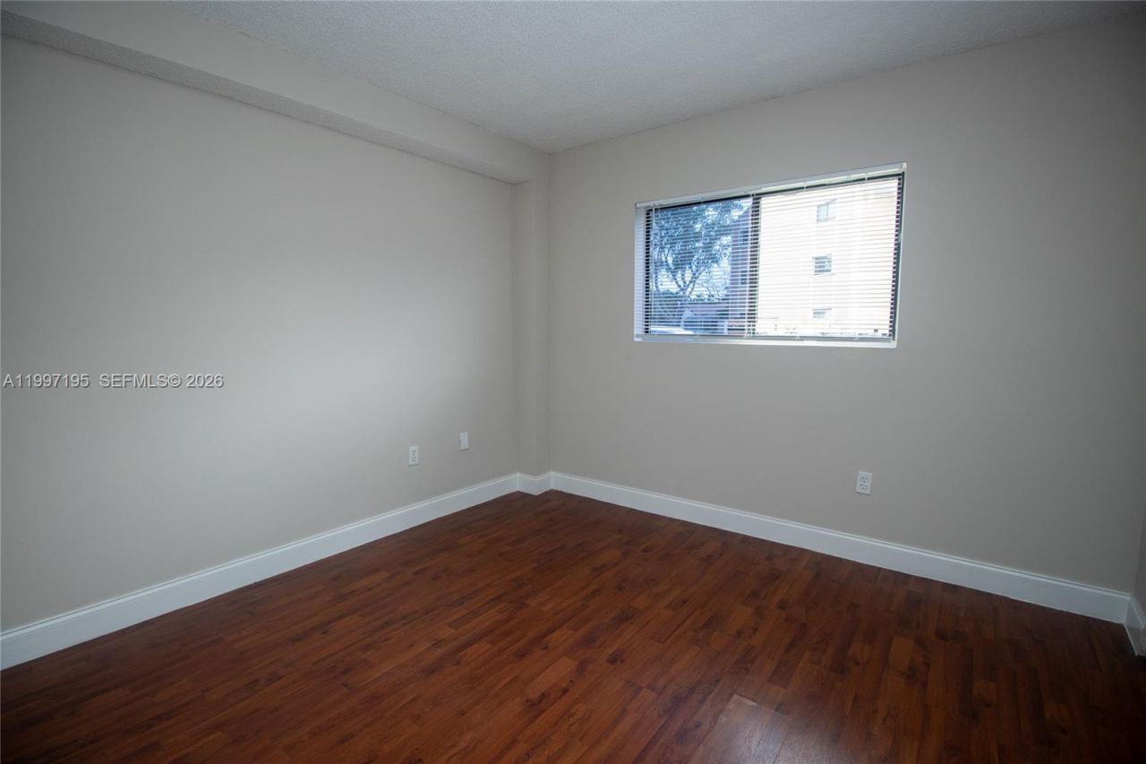 9491 S Palm Cir S , Unit 101, Pembroke Pines, FL 33025 Photo