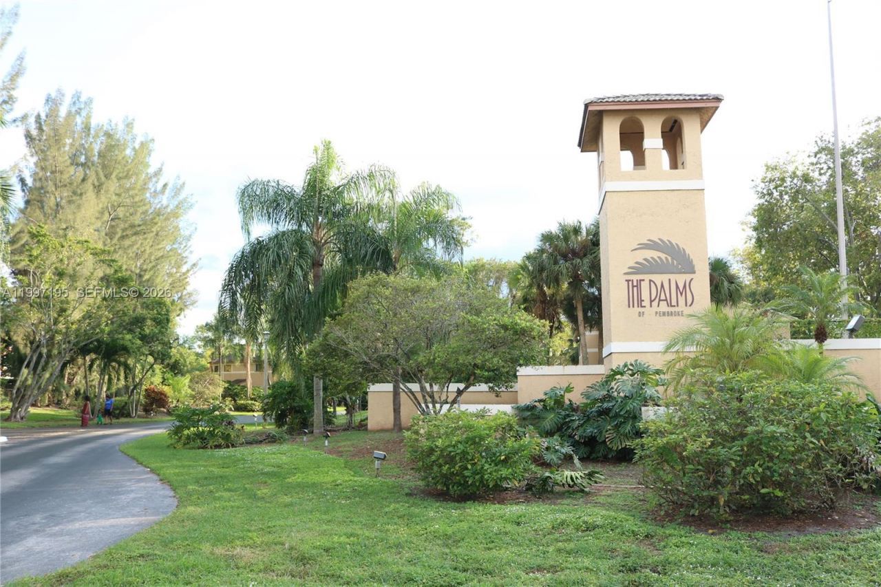 9491 S Palm Cir S , Unit 101, Pembroke Pines, FL 33025 Photo