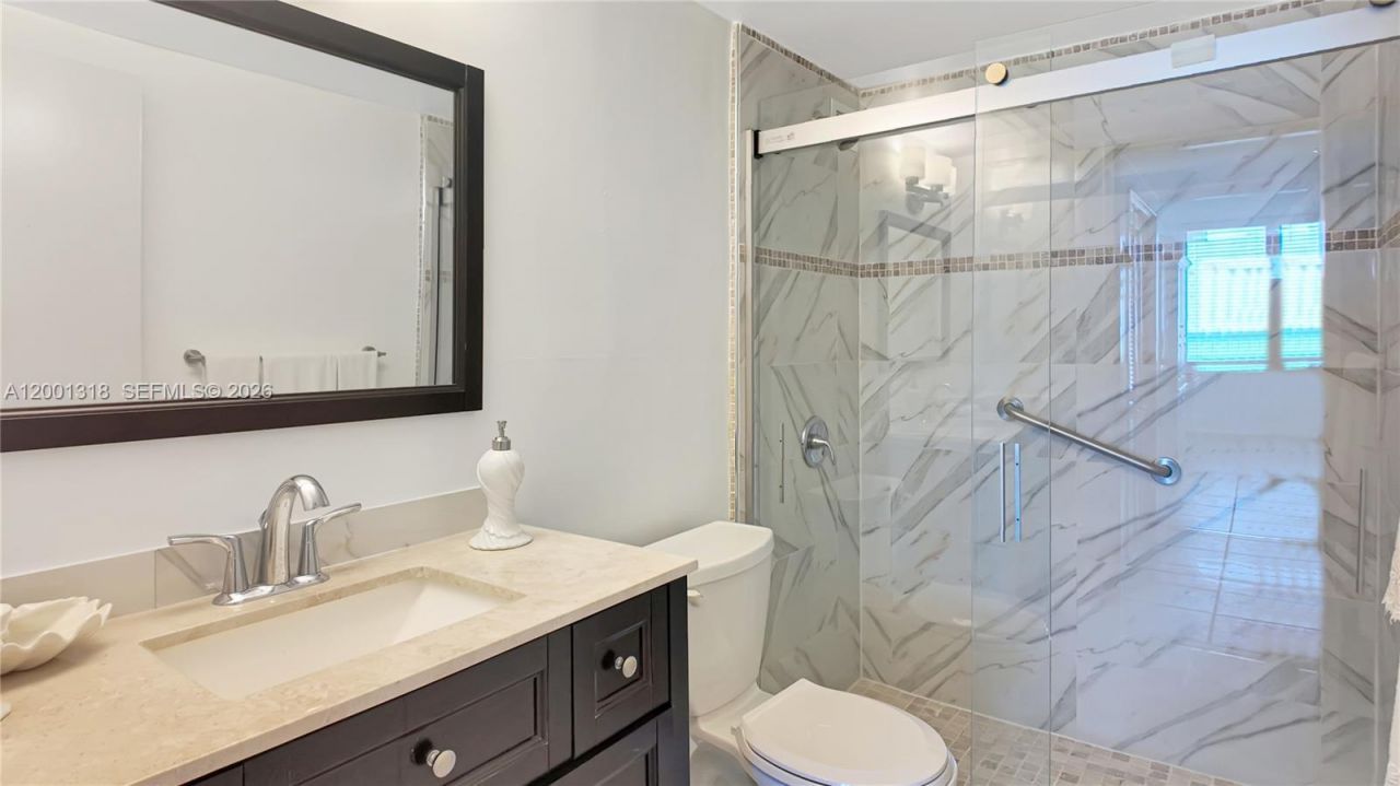 5601 Collins Ave , Unit 711, Miami Beach, FL 33140 Photo