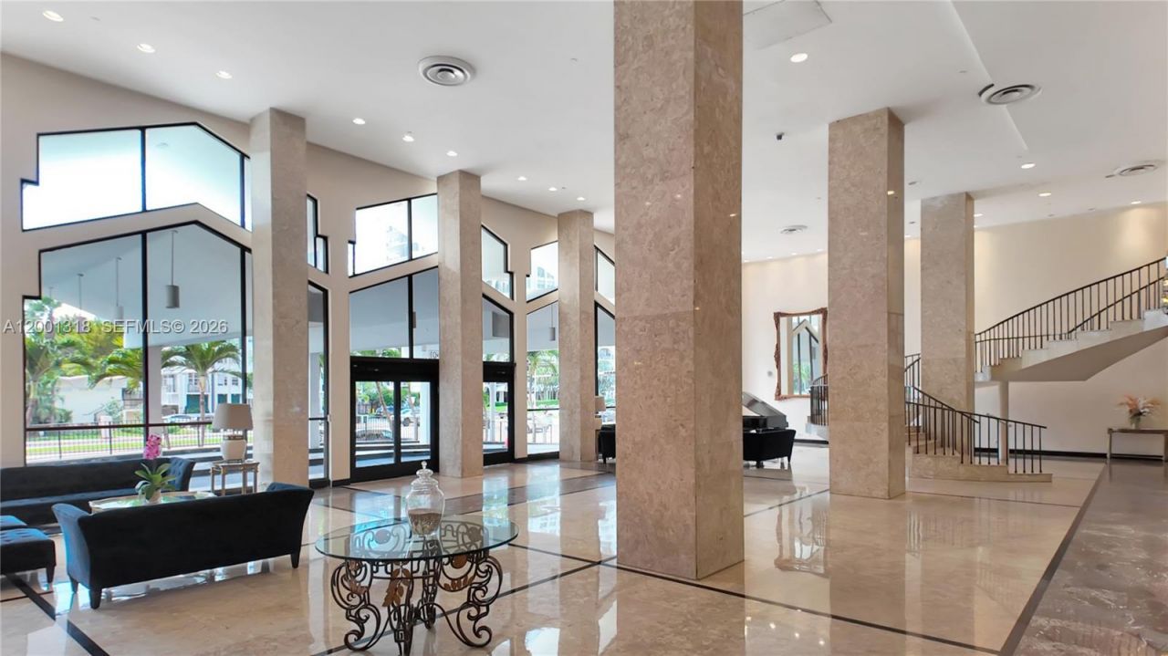 5601 Collins Ave , Unit 711, Miami Beach, FL 33140 Photo
