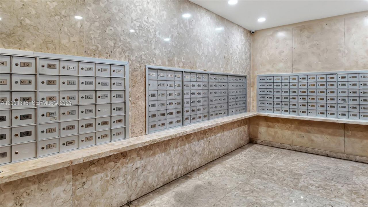 5601 Collins Ave , Unit 711, Miami Beach, FL 33140 Photo
