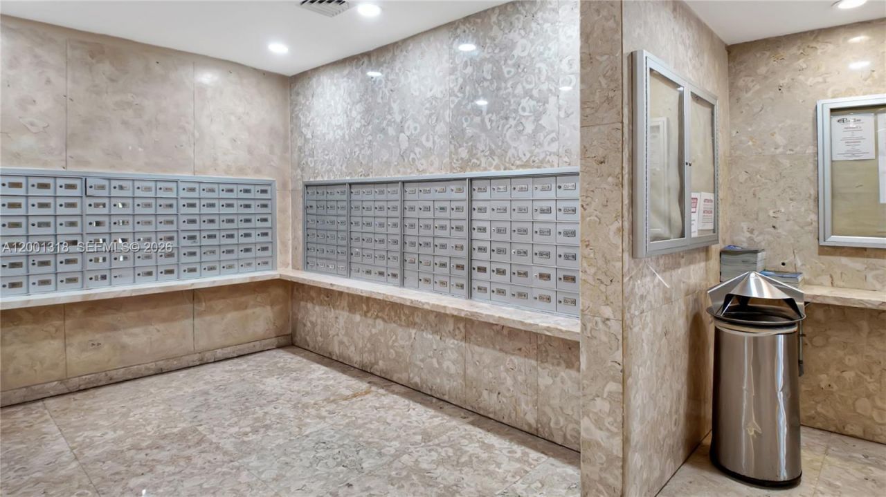 5601 Collins Ave , Unit 711, Miami Beach, FL 33140 Photo
