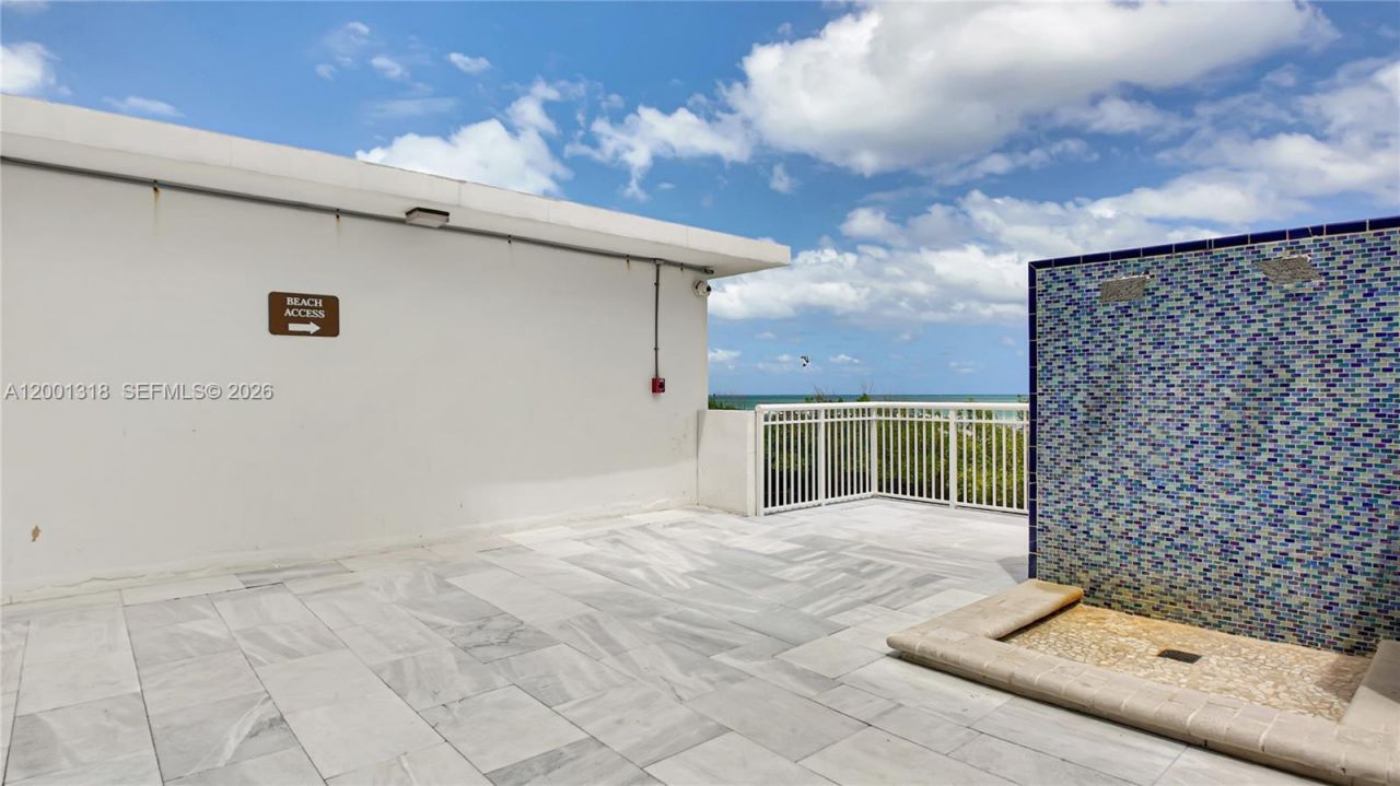 5601 Collins Ave , Unit 711, Miami Beach, FL 33140 Photo