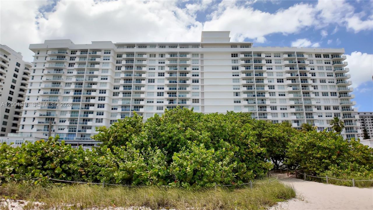 5601 Collins Ave , Unit 711, Miami Beach, FL 33140 Photo