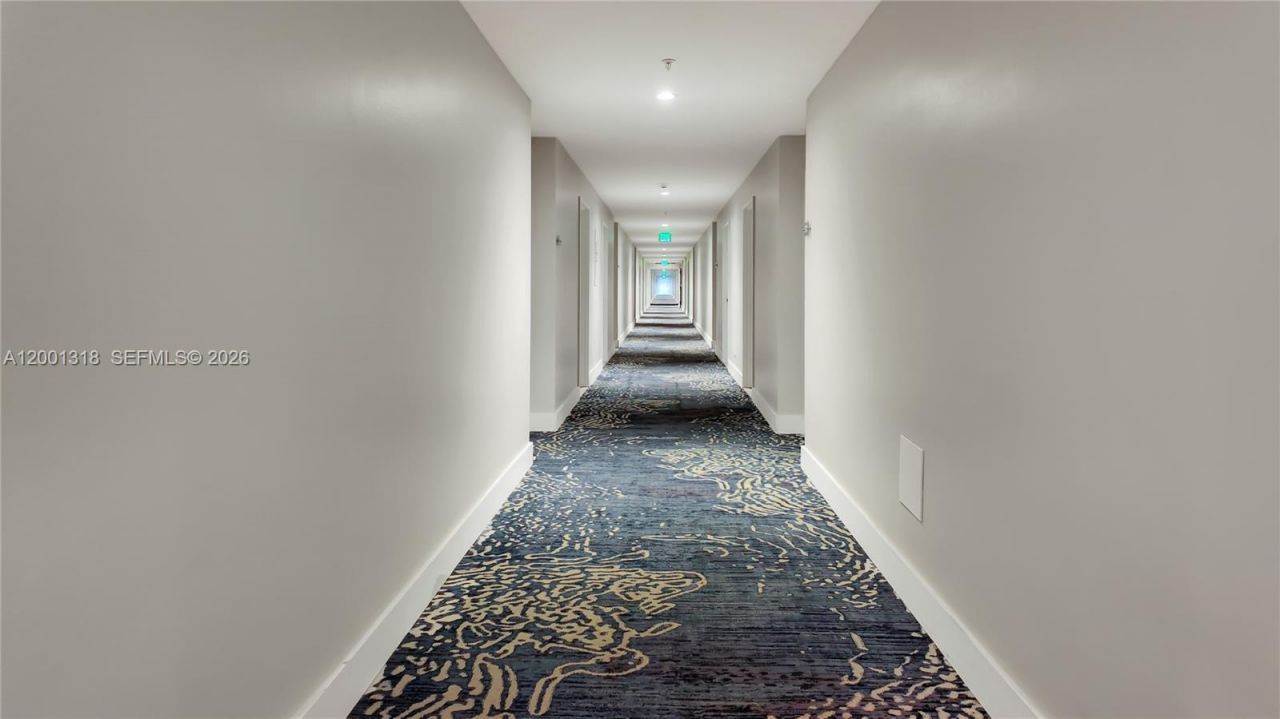 5601 Collins Ave , Unit 711, Miami Beach, FL 33140 Photo