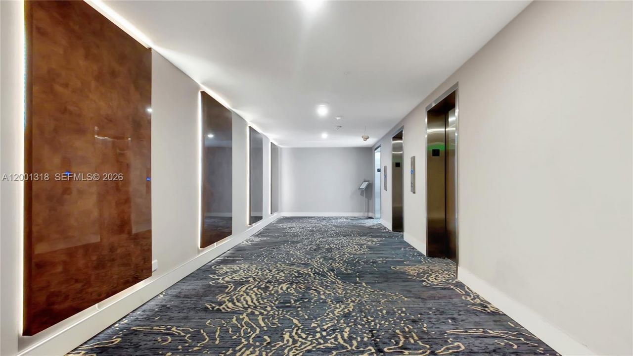 5601 Collins Ave , Unit 711, Miami Beach, FL 33140 Photo