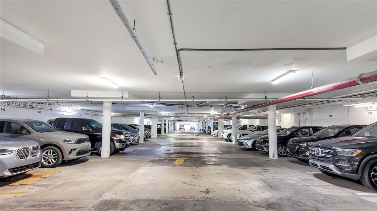 5601 Collins Ave , Unit 711, Miami Beach, FL 33140 Photo