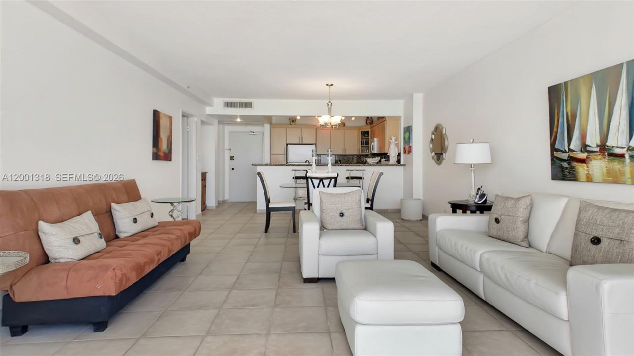 5601 Collins Ave , Unit 711, Miami Beach, FL 33140 Photo