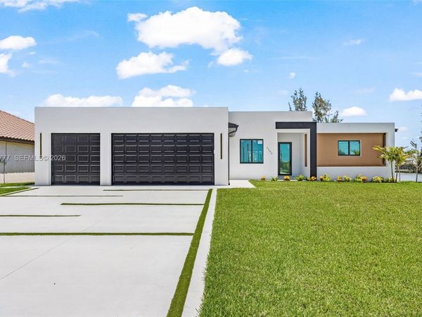 2303 NW 35 AVE , Cape Coral, FL 33993