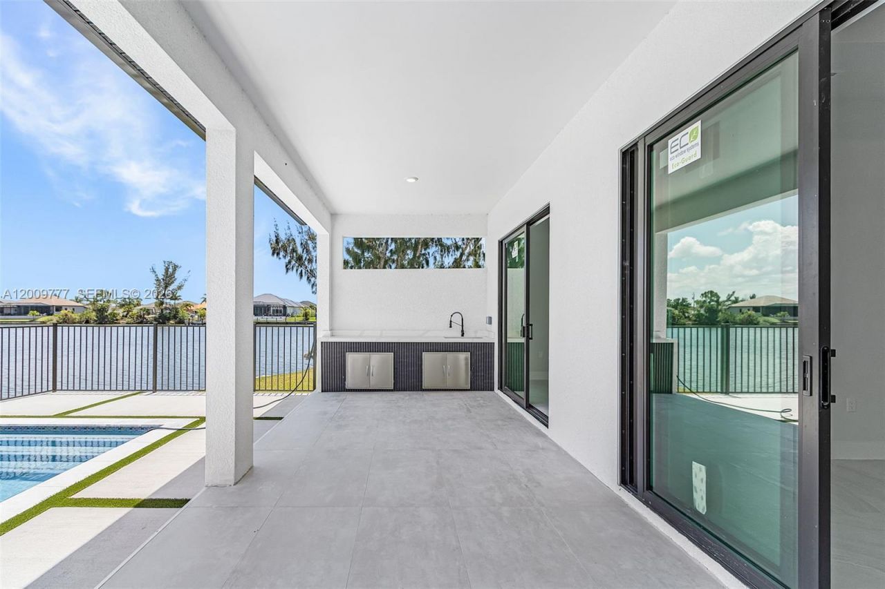 2303 NW 35 Ave , Cape Coral, FL 33993 Photo