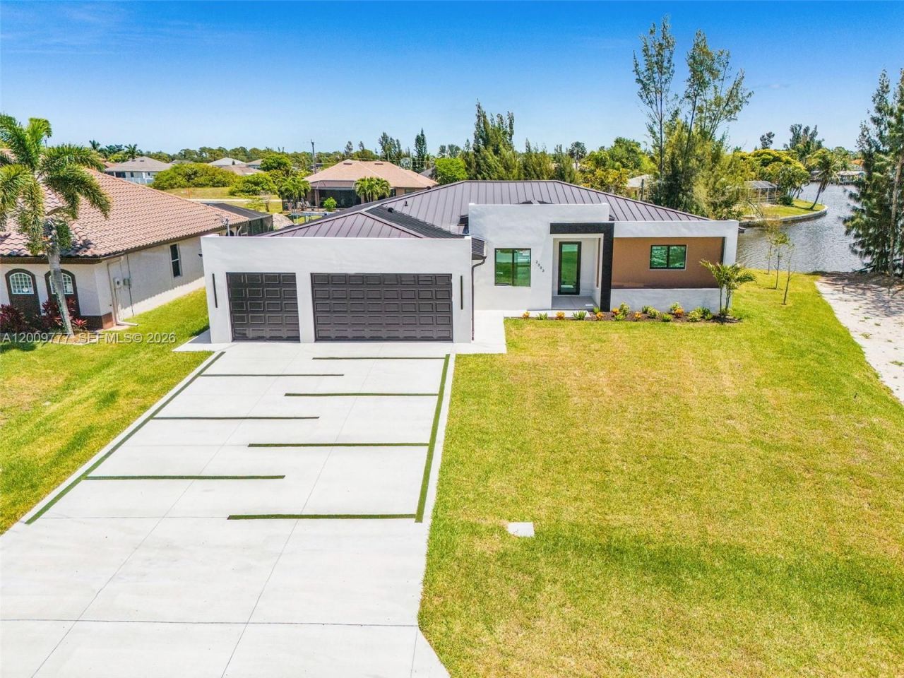 2303 NW 35 Ave , Cape Coral, FL 33993 Photo