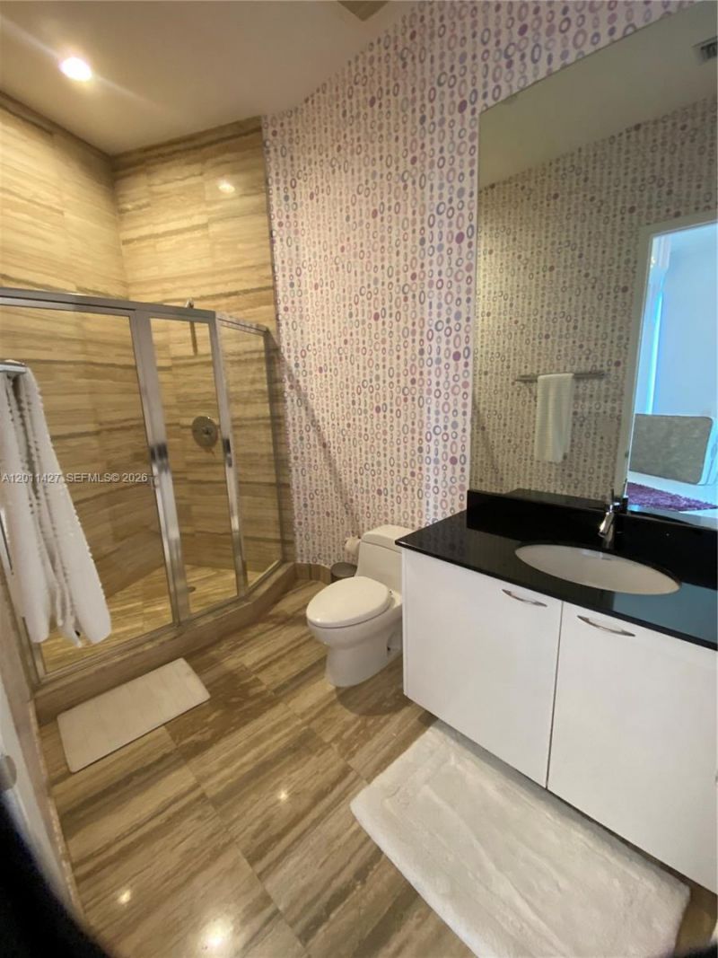 15811 Collins Ave , Unit 4207, Sunny Isles Beach, FL 33160 Photo