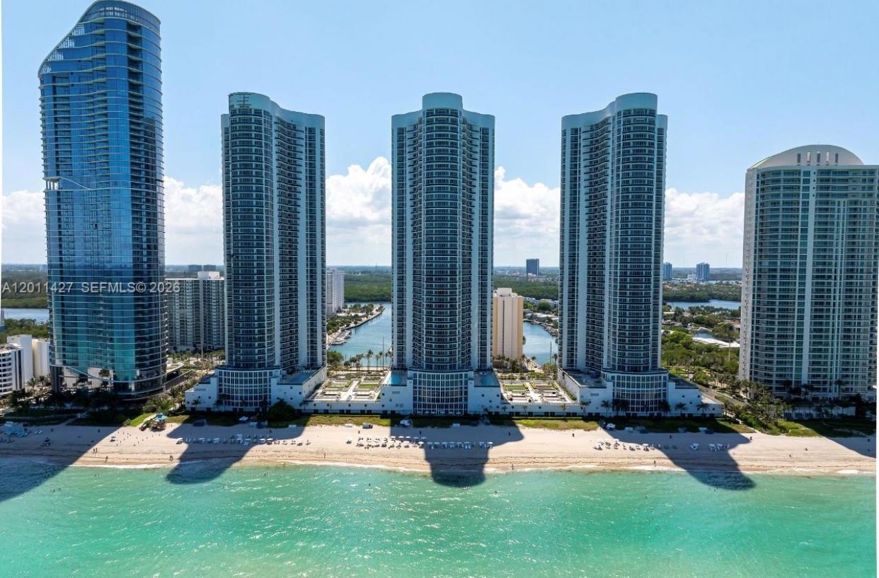15811 Collins Ave , Unit 4207, Sunny Isles Beach, FL 33160 Photo