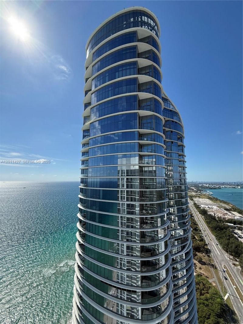 15811 Collins Ave , Unit 4207, Sunny Isles Beach, FL 33160 Photo