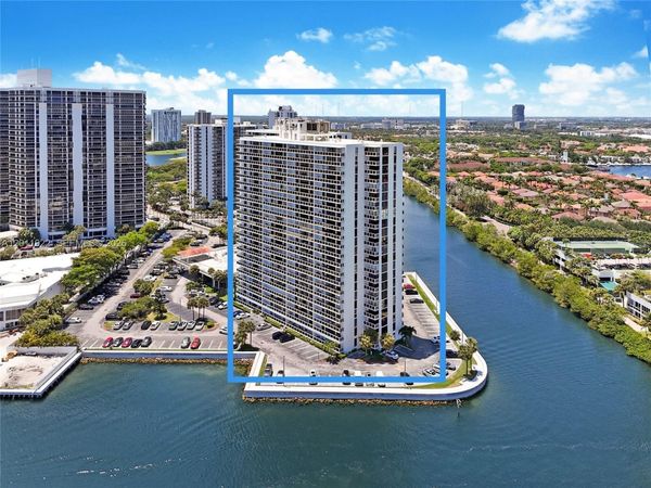 20515 E Country Club Dr , Unit 1146, Aventura, FL 33180