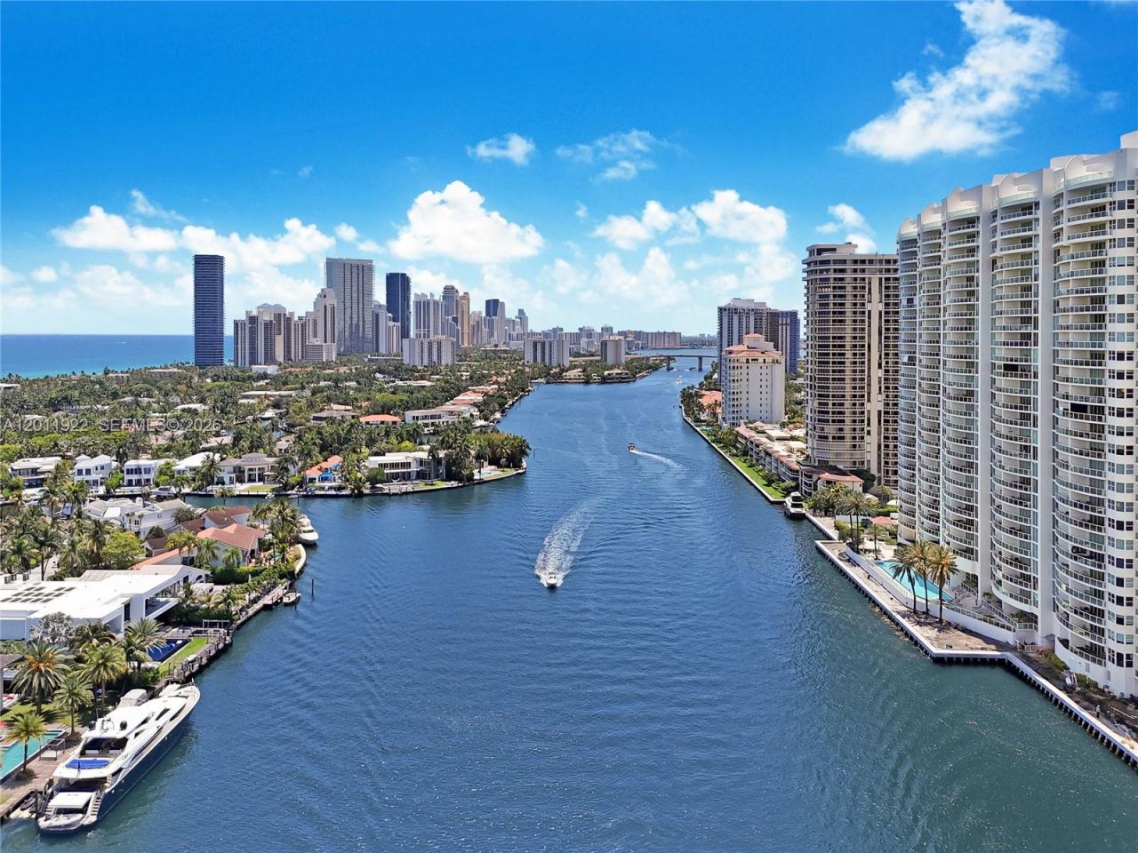 20515 E Country Club Dr , Unit 1146, Aventura, FL 33180 Photo