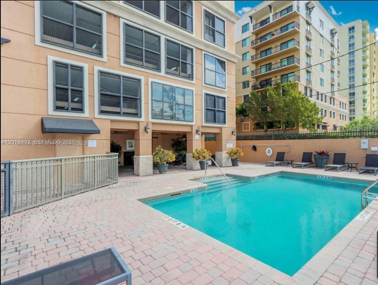 3590 Coral Way, Unit 910, Miami, FL 33145 Photo