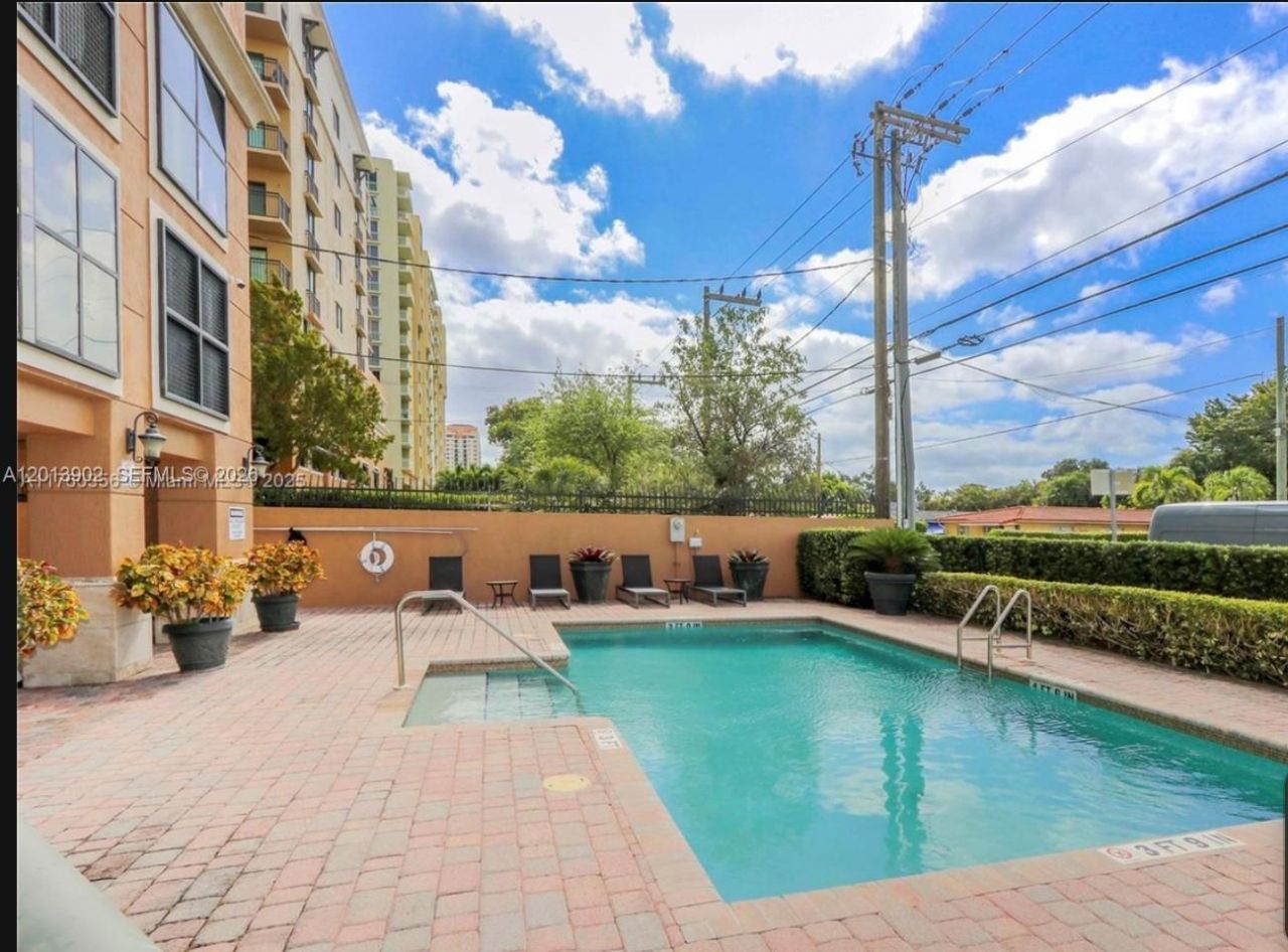3590 Coral Way, Unit 910, Miami, FL 33145 Photo