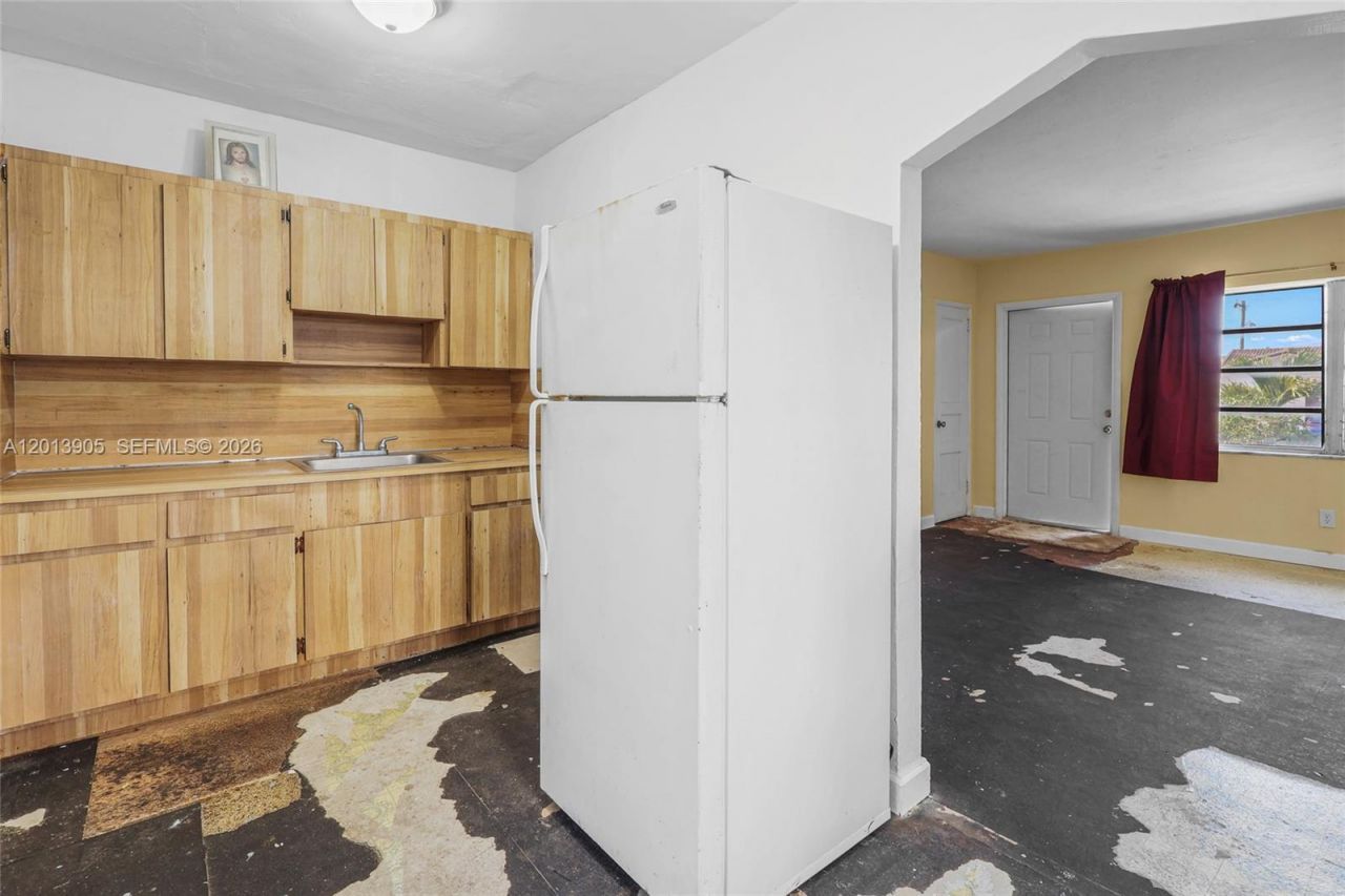 351 E 14th St , Hialeah, FL 33010 Photo