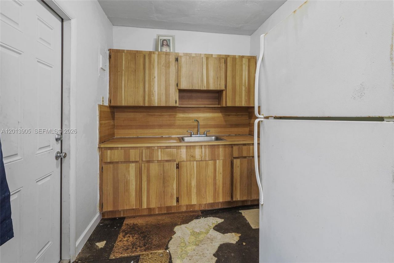 351 E 14th St , Hialeah, FL 33010 Photo