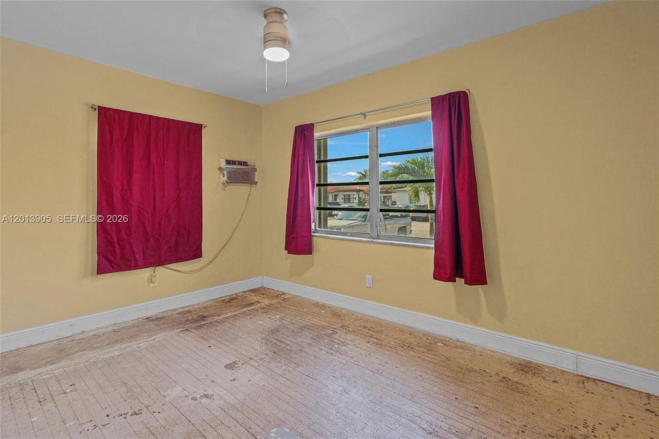 351 E 14th St , Hialeah, FL 33010 Photo