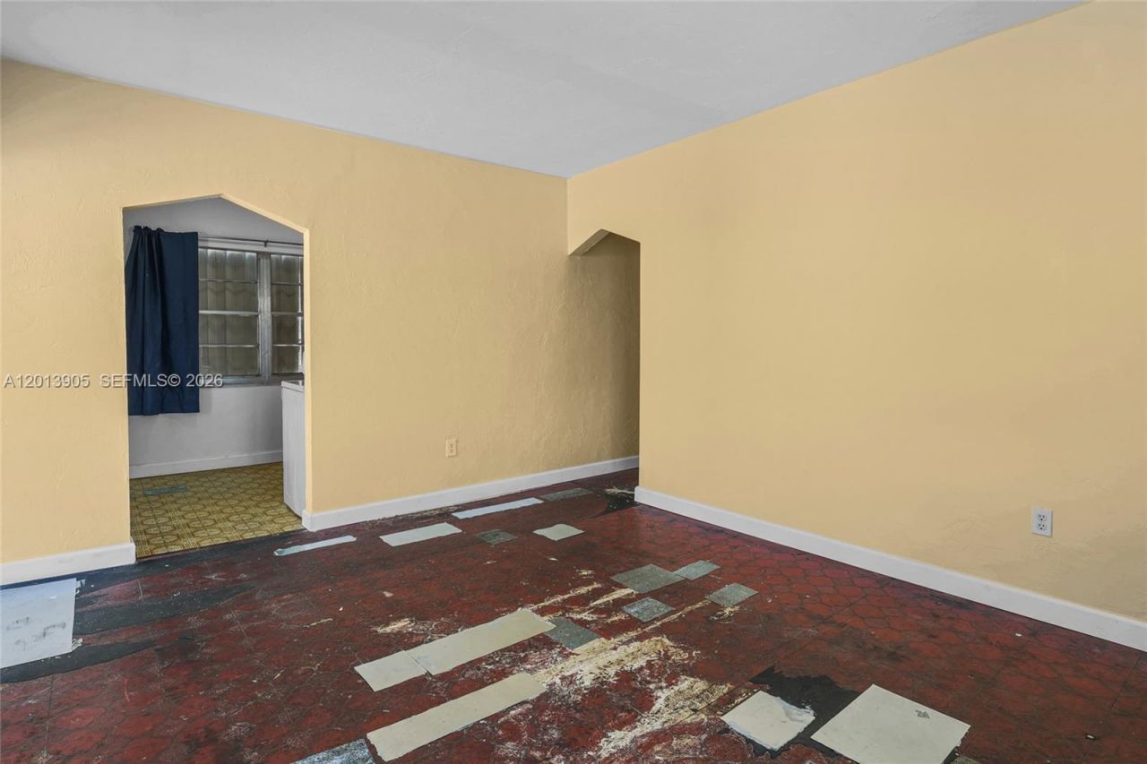 351 E 14th St , Hialeah, FL 33010 Photo