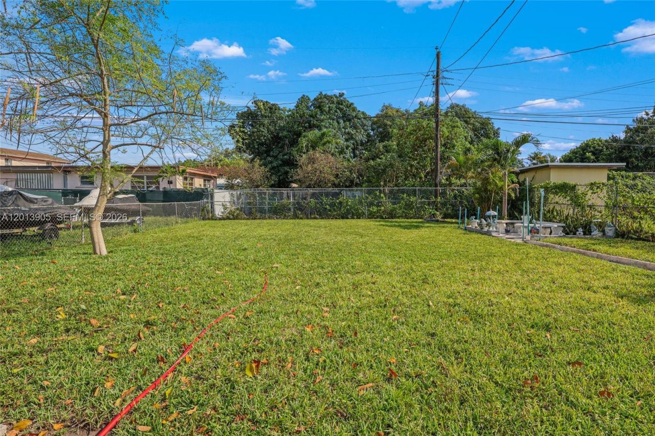 351 E 14th St , Hialeah, FL 33010 Photo