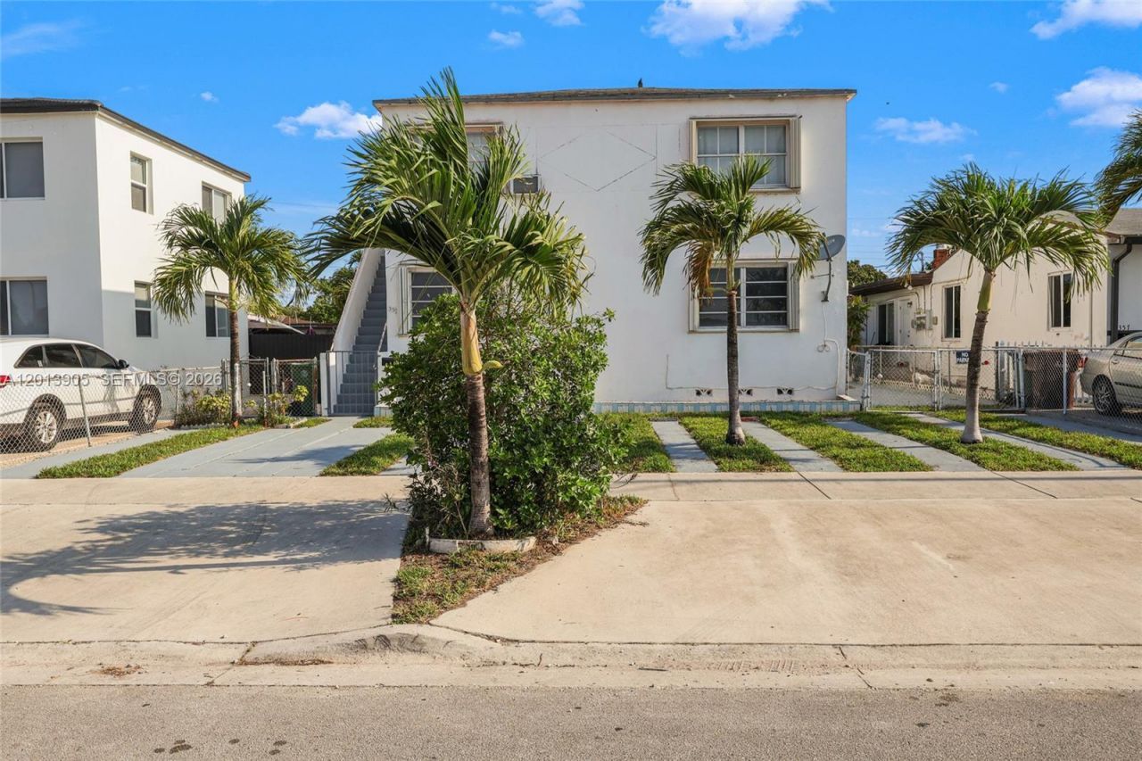 351 E 14th St , Hialeah, FL 33010 Photo