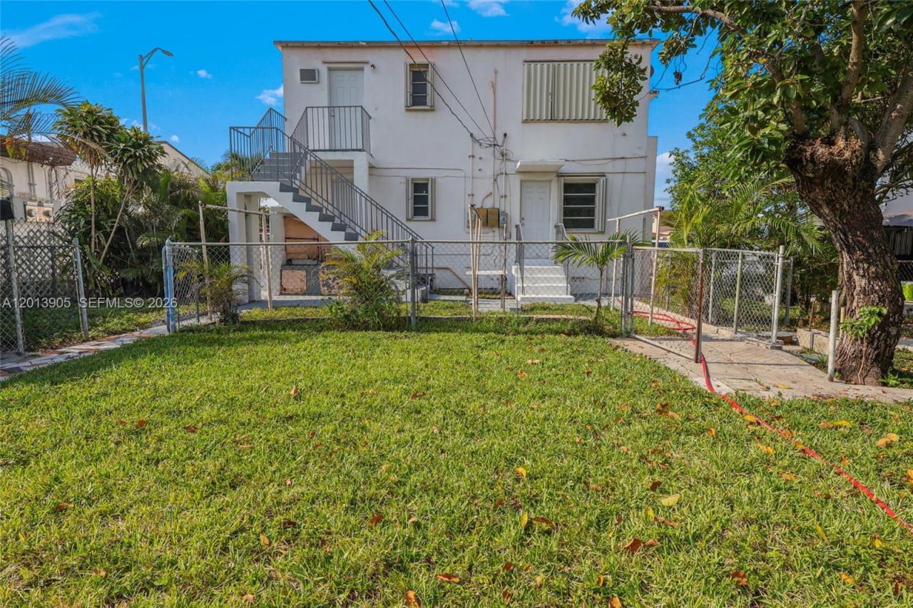 351 E 14th St , Hialeah, FL 33010 Photo