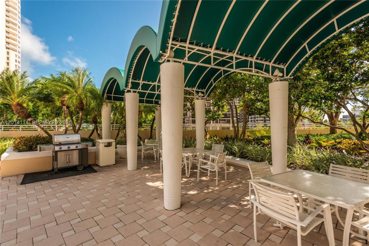 888 Brickell Key Dr , Unit 211, Miami, FL 33131 Photo