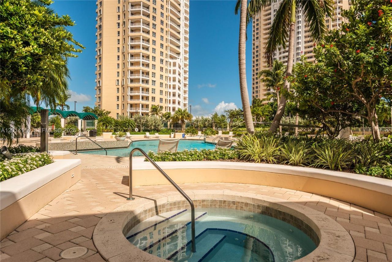 888 Brickell Key Dr , Unit 211, Miami, FL 33131 Photo