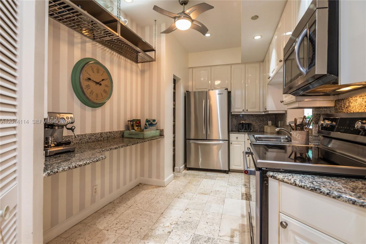888 Brickell Key Dr , Unit 211, Miami, FL 33131 Photo