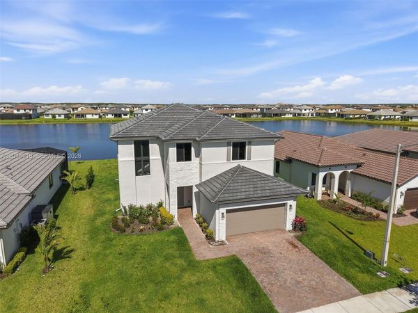 5023 OFANTO , Ave Maria, FL 34142