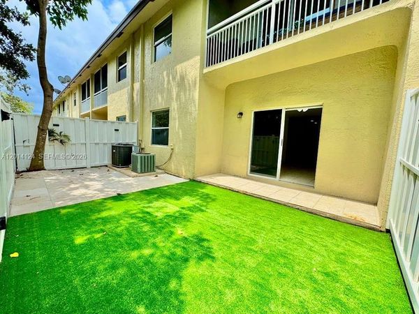3670 NW 91st Ln , Unit 3670, Sunrise, FL 33351