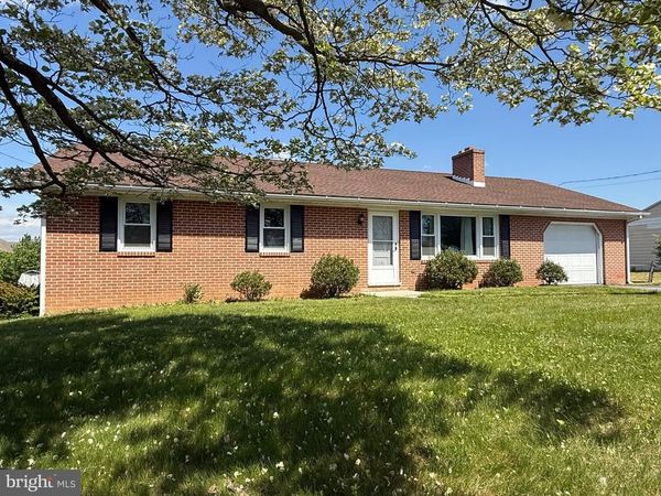 1423 BRECHBILL ROAD, CHAMBERSBURG, PA 17202