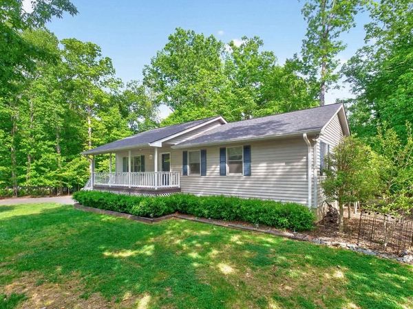 47 DOGLEG RD , PALMYRA, VA 22963